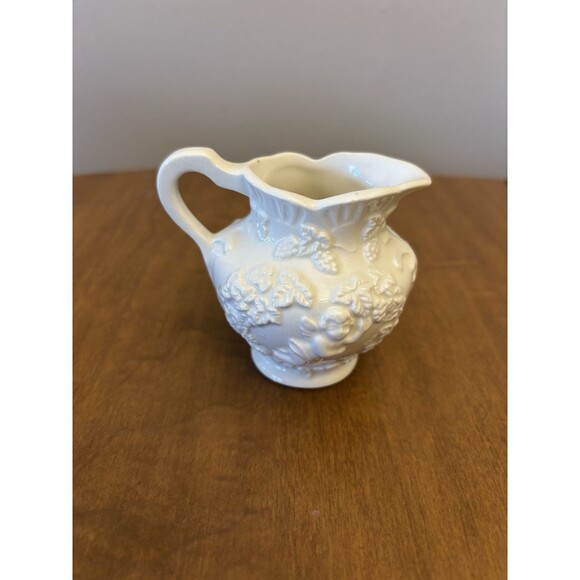 Vintage Lefton Renaissance Porcelain Pitcher ONLY White Cherub - Picture 2 of 5